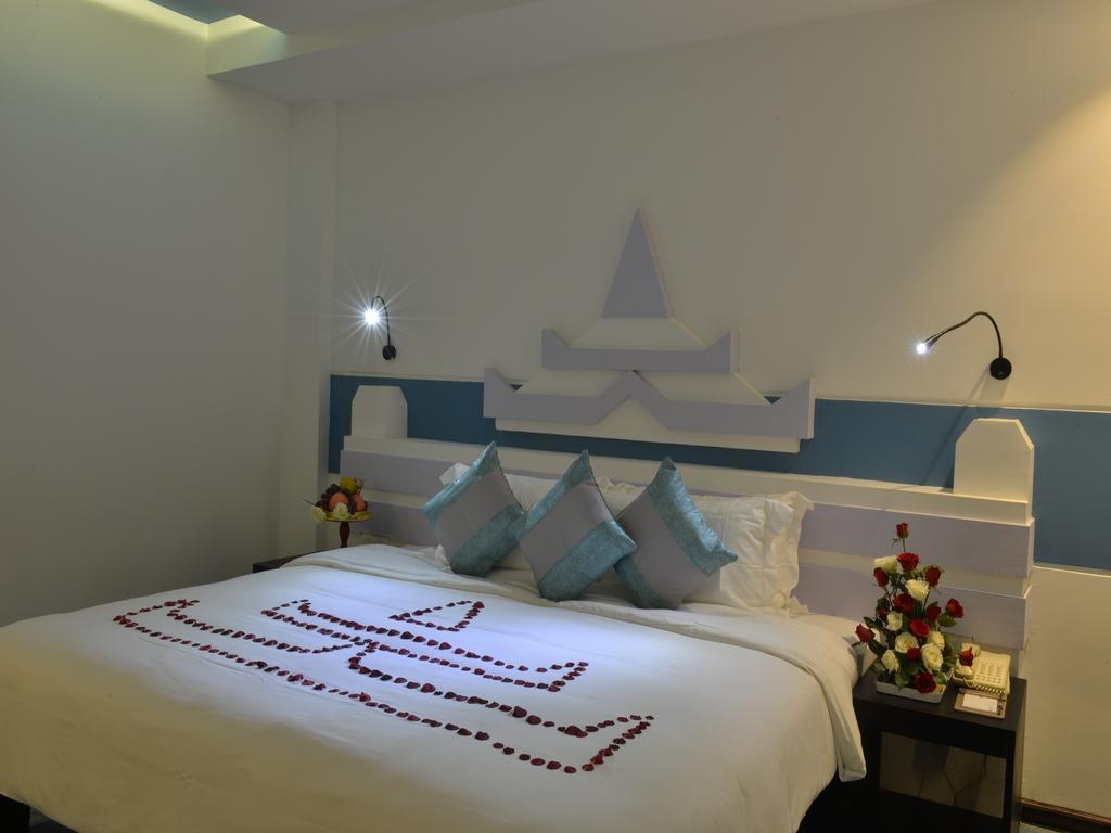 Hotel Marvel Mandalay Luaran gambar