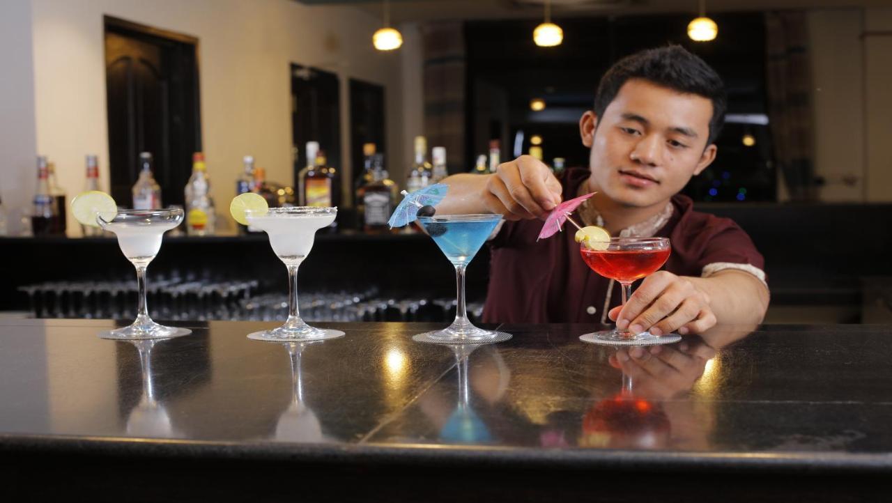 Hotel Marvel Mandalay Luaran gambar